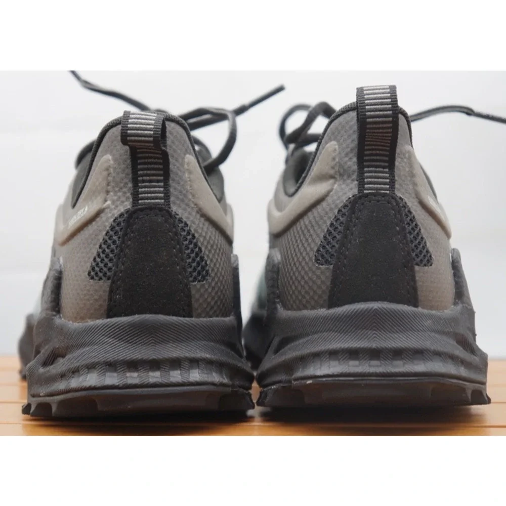 Keen Zionic Waterproof Hiking Outdoor Shoes 9 Green Black Lace Up Trail Men’s